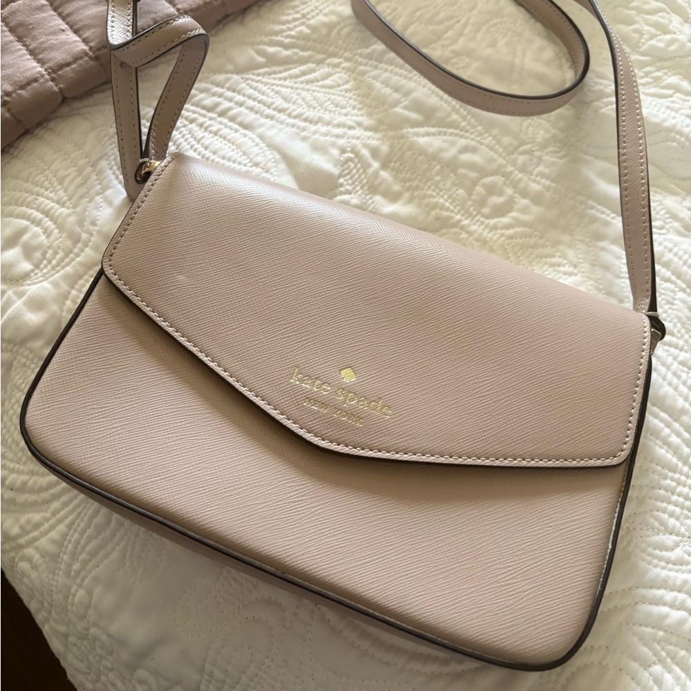 Kate Spade Sadie envelope purse